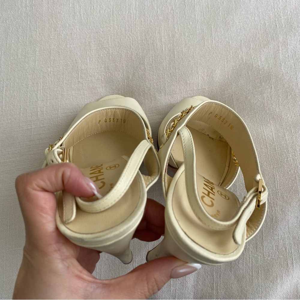 CHANEL Cream Peep-Toe Heels with Gold Chain - Picture 11 of 16